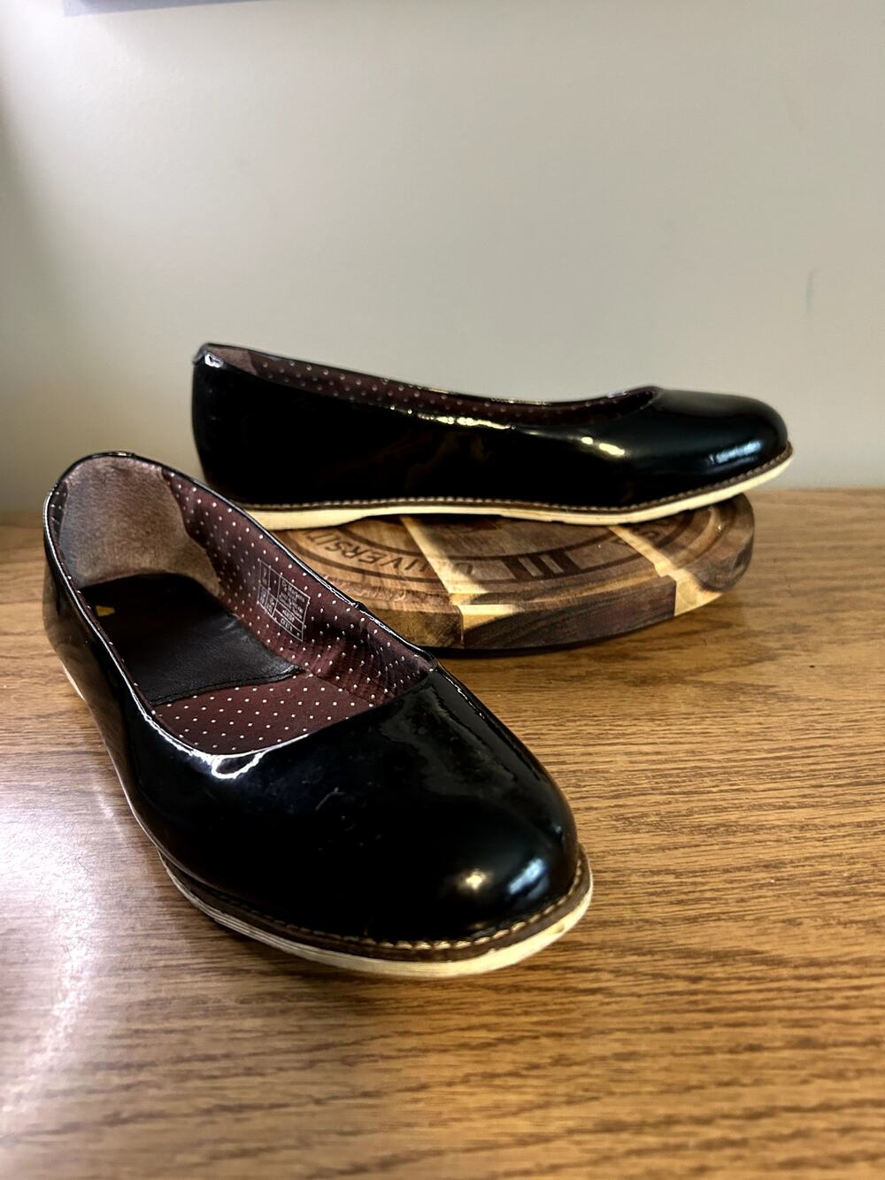 Dr Martens Marie Black Patent Leather Ballet Flats size 8/EU 38